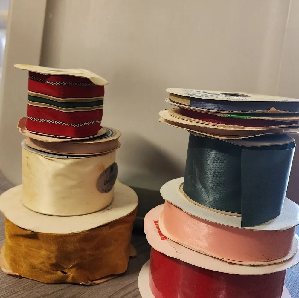 10 Random Ribbons For Wrapping Gifts New Or Used Holidays Chirstmas